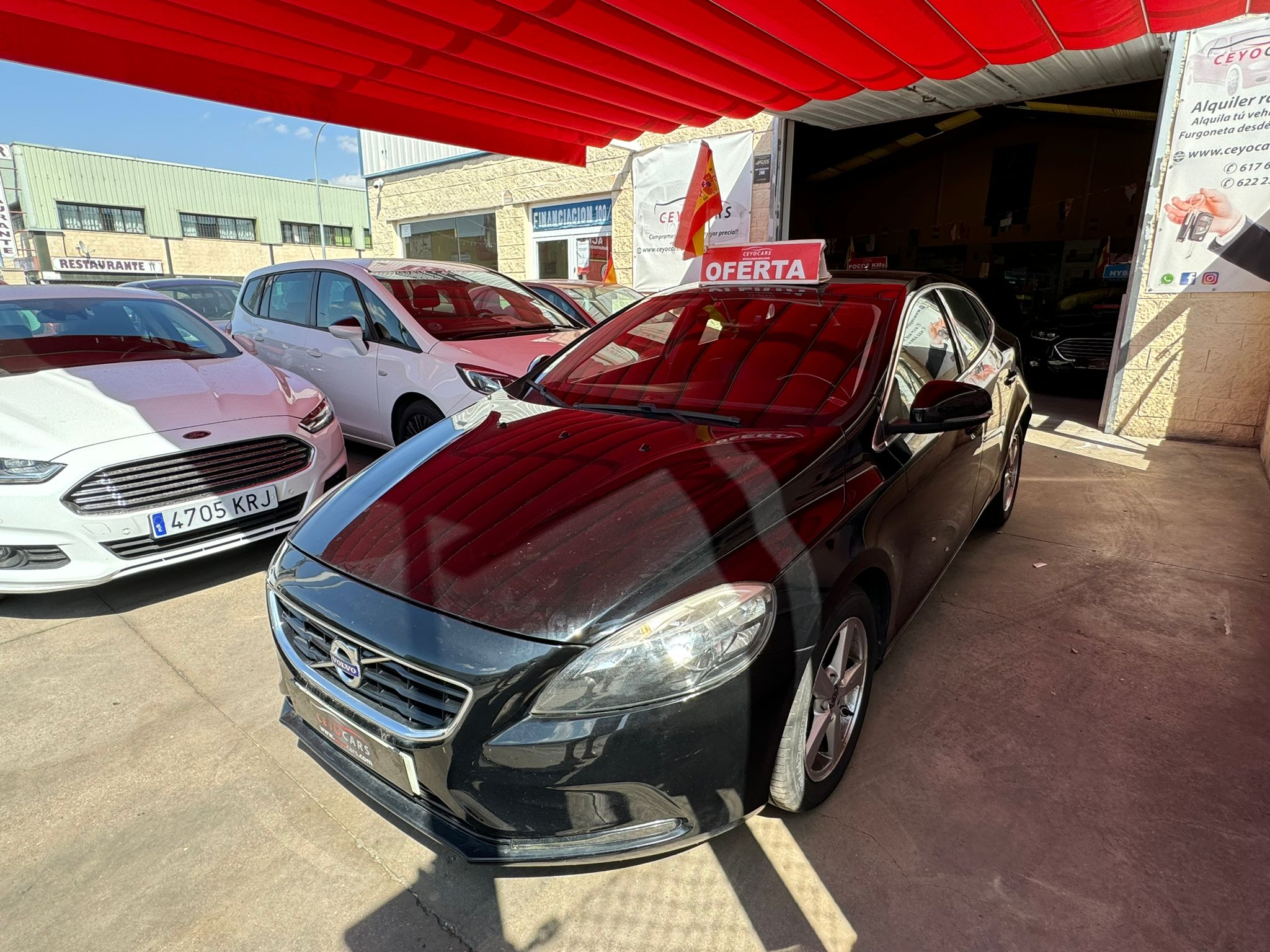 Volvo  V40 D2 MOMENTUM AUT. 120