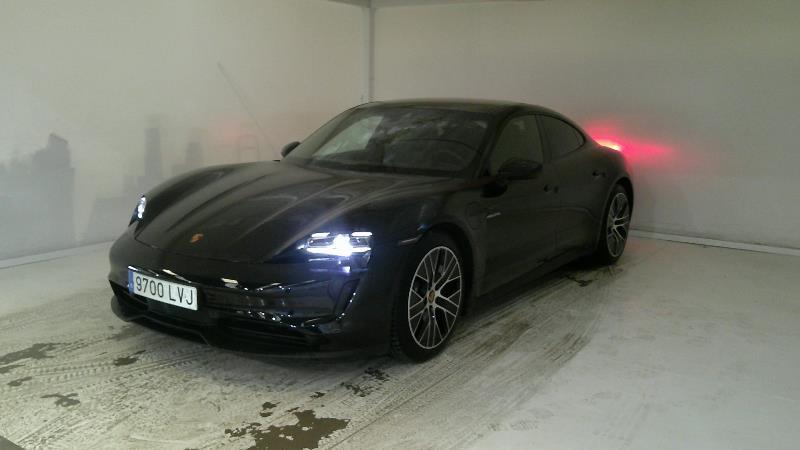 Porsche Taycan 381CV