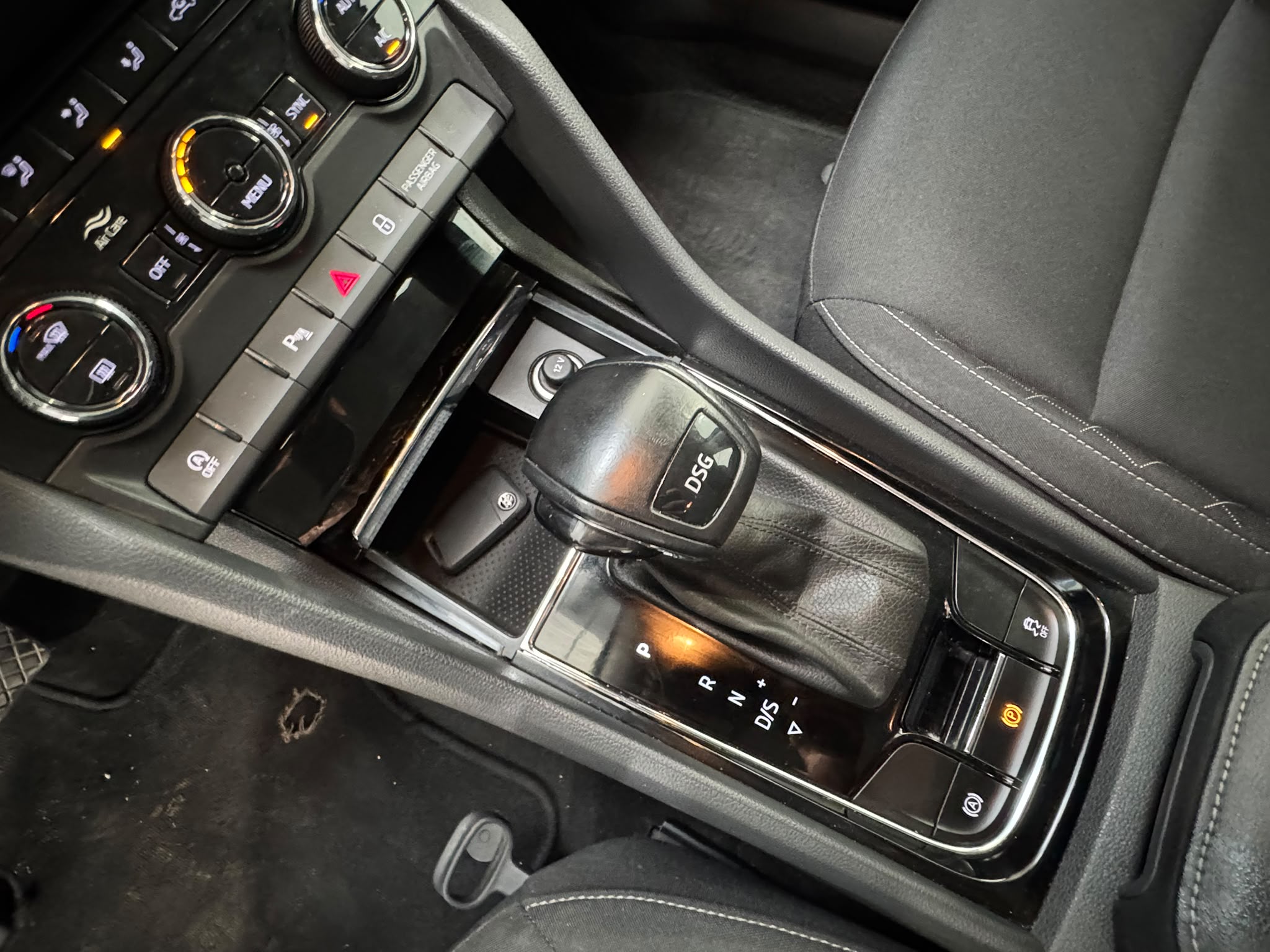SKODA KAROQ 2.0TDI ADBLUE AMBITION  116CV DSG 