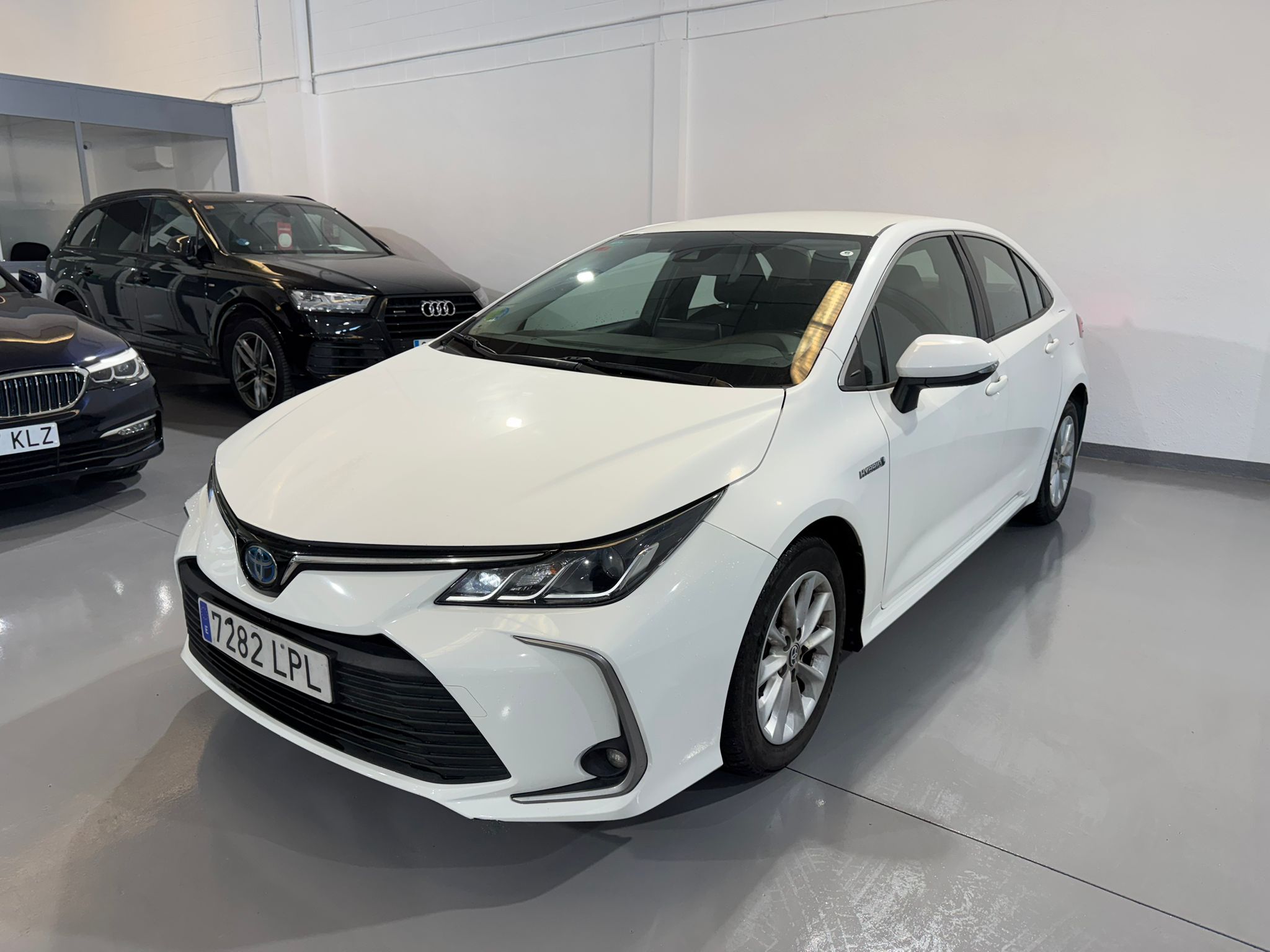 Toyota COROLLA SEDÁN 125H BUSINESS PLUS ECO